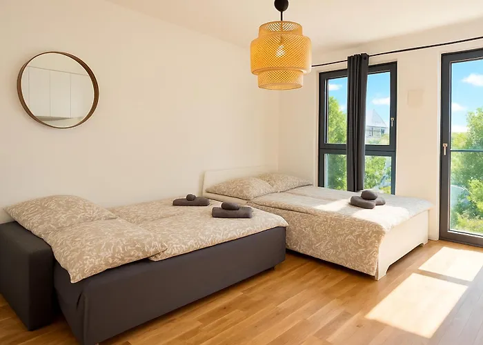 Daire Stylish With Balcony And Parking - Near Metro