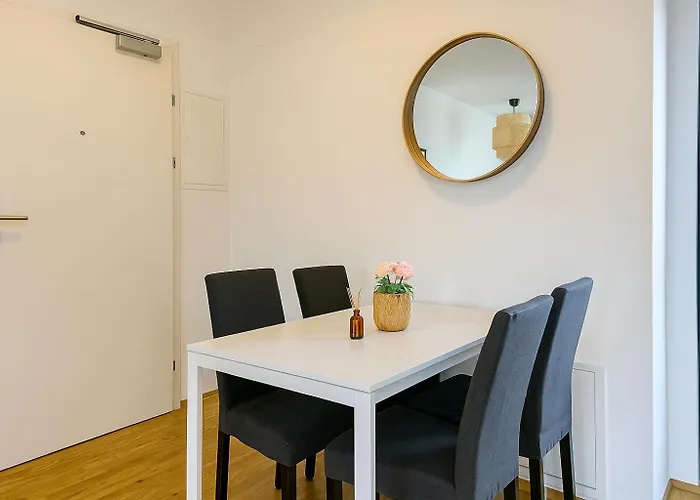 Stylish With Balcony And Parking - Near Metro * Viyana