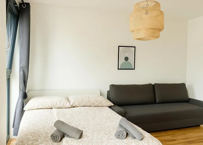 Stylish With Balcony And Parking - Near Metro * Viyana