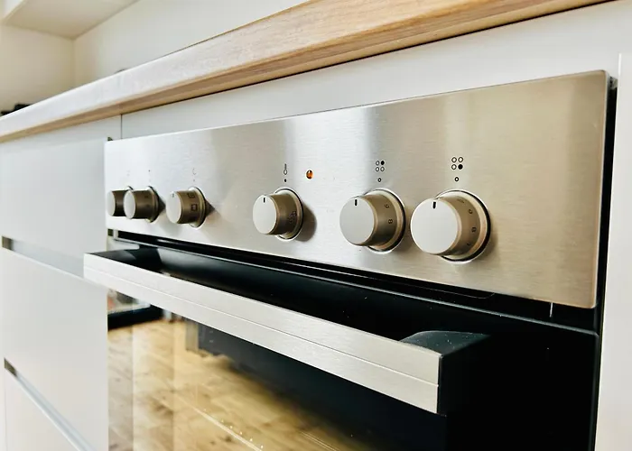 Stylish With Balcony And Parking - Near Metro Daire Viyana