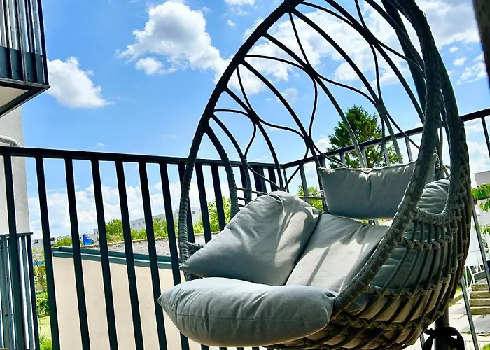 Daire Stylish With Balcony And Parking - Near Metro Viyana