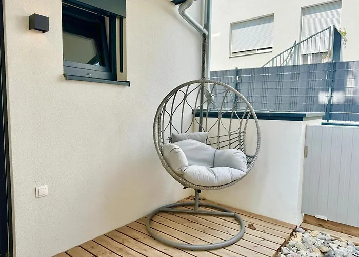 Daire Stylish With Balcony And Parking - Near Metro Viyana