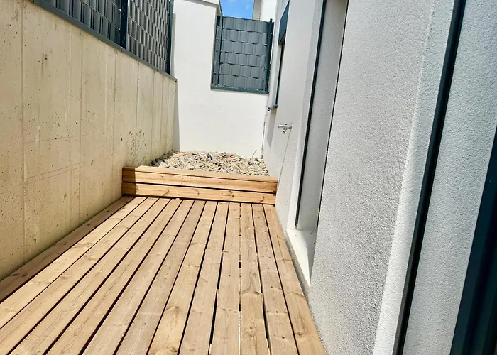 Daire Stylish With Balcony And Parking - Near Metro Viyana